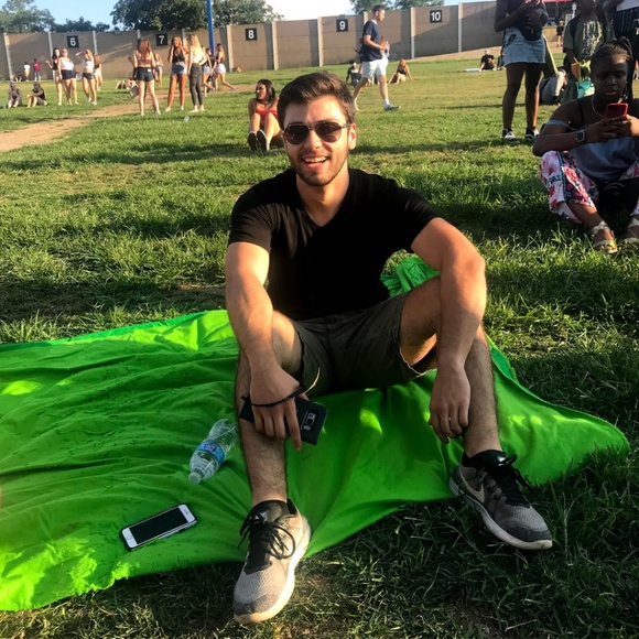 Meet your Posher, Michael - Picture 1 of 3